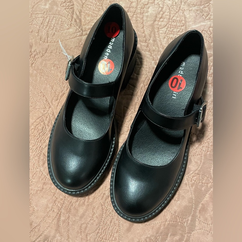 Madden Girl women’s size 10 black Mary Jane shoes NWT